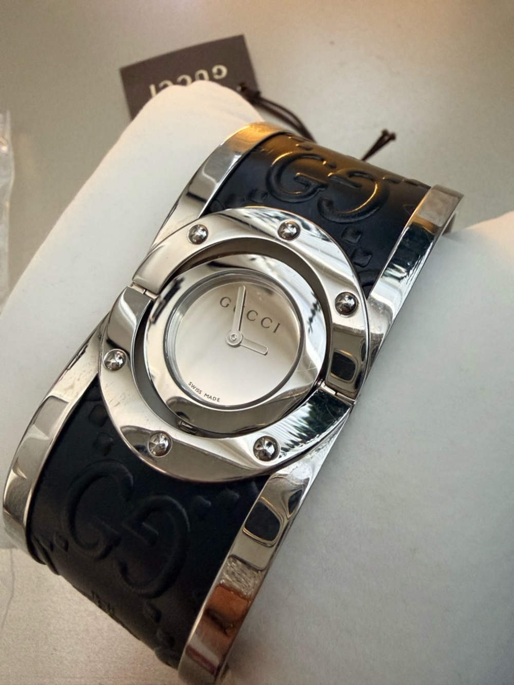 Authentic Gucci twirl bangle stainless steel black leather watch